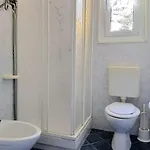 Casa Con Terrazza Nel 公寓 *