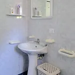 Casa Con Terrazza Nel