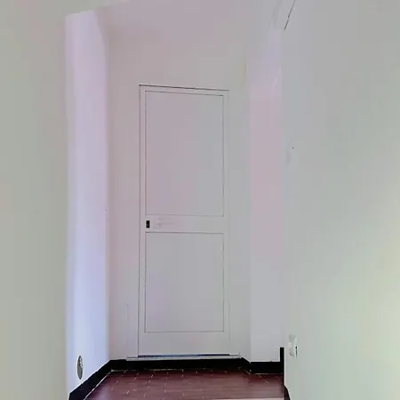 Casa Con Terrazza Nel * Varazze