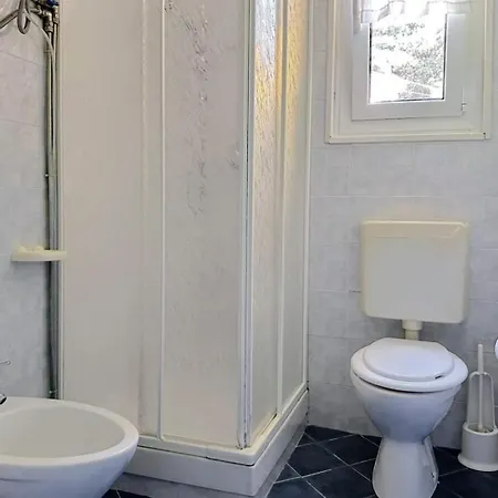 Casa Con Terrazza Nel Appartement *