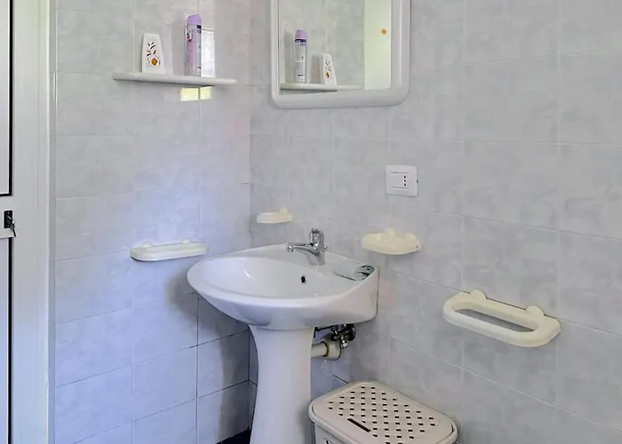 Casa Con Terrazza Nel