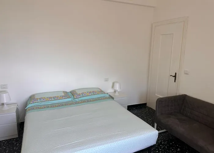 Casa Con Terrazza Nel *