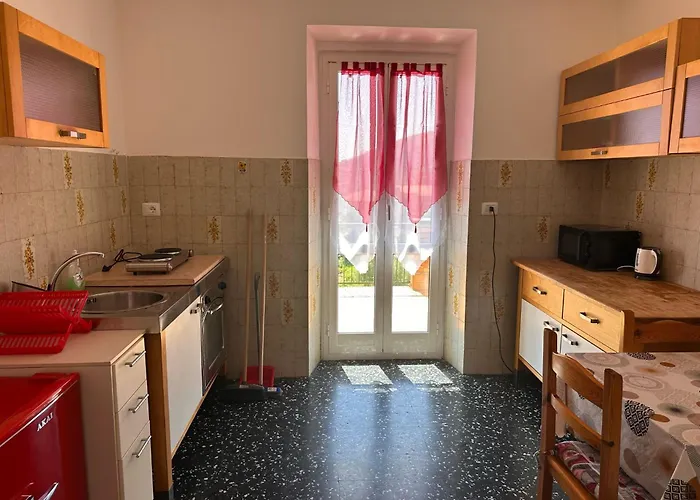 Casa Con Terrazza Nel Apartamento *